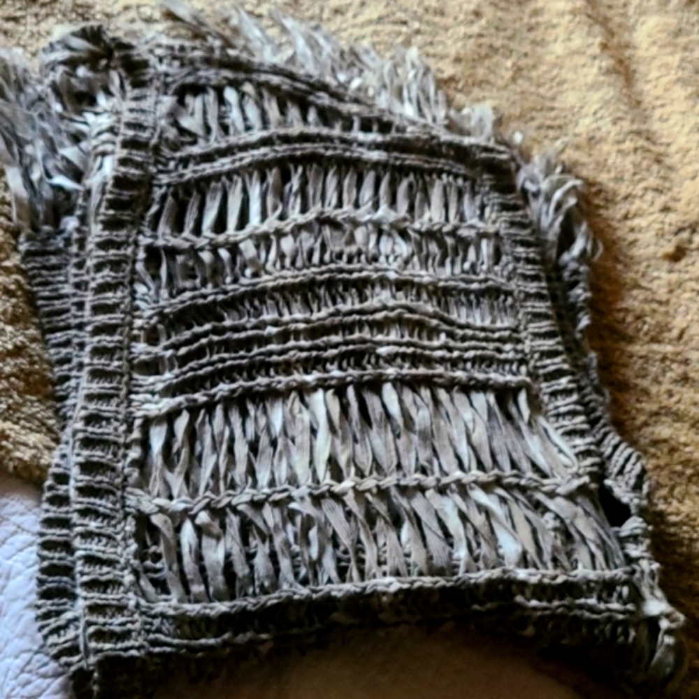 Vest - Picture 5 of 5